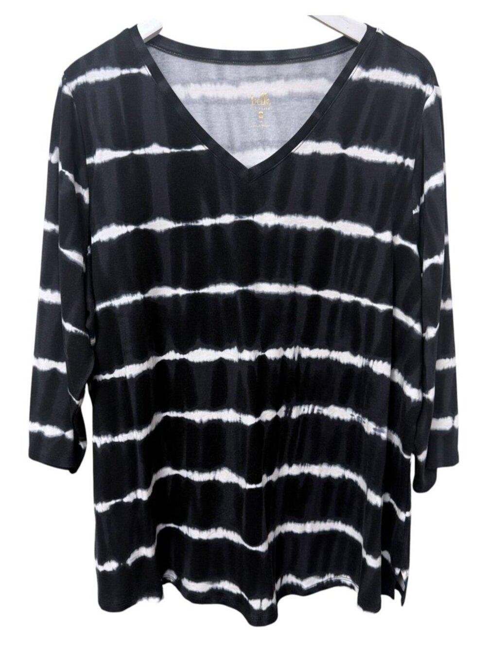 BELLE Kim Gravel Womens Top Plus Size 1X Black Tie Dye T-shirt Boho V-Neck Tee